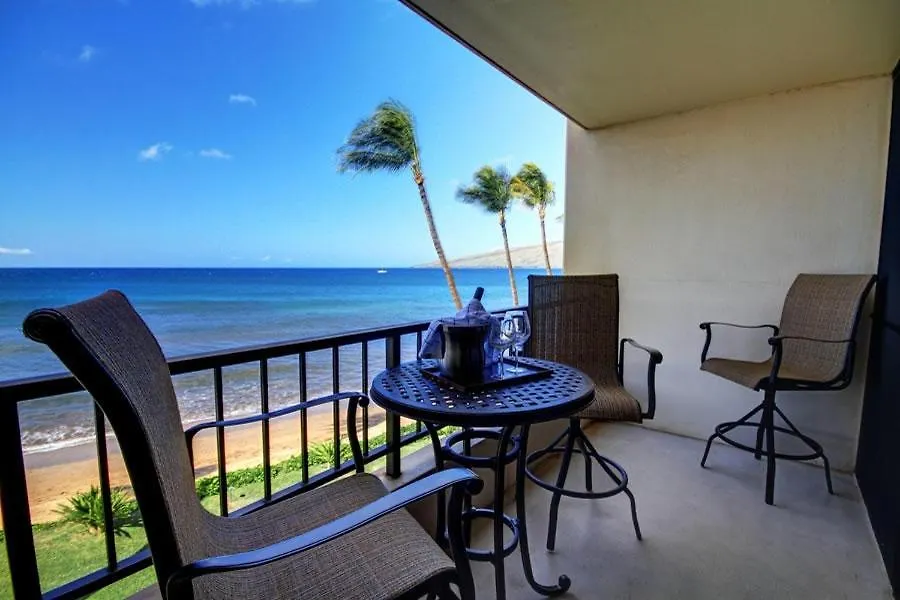 Sugar Beach Resort, #329 Condo 基黑